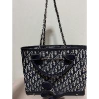 ราคา กระเป๋าสะพายข้างผ้าทอลายดิออร์ (12874308199)