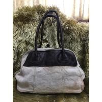 ราคา มีตำหนิกระเป๋าผ้ากระสอบผสมหนังแท้สะพายไหล่งาน แบรนด์ Pradaมือ2 (6146837197)