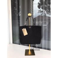 ราคา Prada nylon vintage tote bag กระเป๋าผ้าไนล่อน กระเป๋าพราด้าวินเจ กระเป๋าพราด้ามือสอง (20037637477)