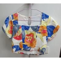 ราคา เสื้อครอป ป้าย Love me (17751184057)