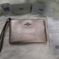 ราคา กระเป๋าคล้องมือ Coach แท้ 100% (1886161694)