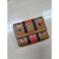 ราคา กระเป๋าสตางค์ MCM มือสอง (แท้) (14581755986)