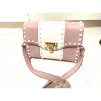 ราคา กระเป๋าทรงวาเลนติโน่ งานดีมากกกก 200฿ (1868812614)