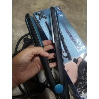 ราคา ที่หนีบผม Lesasha สีดำฟ้ารุ่น LS0310 7วัน7ทรง (6545019040)