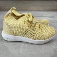 ราคา รองเท้าเด็ก H&M สีเหลือง มือสอง สภาพดี ใส่น้อยมากค่ะ (19232226389)