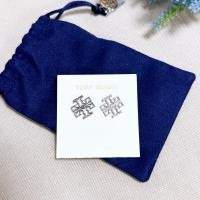 ราคา TORY BURCH BRITTEN LOGO STUD EARRING (19986856357)
