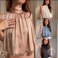 ราคา เสื้อคอเต่า ผูกโบว์ช่วงคอด้านหลัง ดีเทล จับจีบช่วงคอ ทรงบอลลูน จั้มเอว เนื้อผ้าชาตินดูเเพง เป็นงานชับในอย่างดี พร้อมส่ง (29557033466)