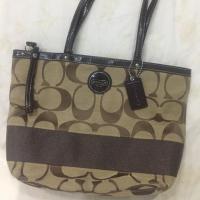 ราคา กระเป๋า Coach แท้มือ2 สภาพดี รุ่น coach stripe tote (1412625589)