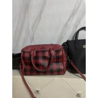 ราคา กระเป๋าสะพายข้างทรงหมอนสีแดงลายตารางยี่ห้อcoach (27162086531)