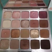 ราคา อายแชร์โดว์มือ2​ TARTE​ tartelette 20​สี​ ของแท้100% (23203927725)