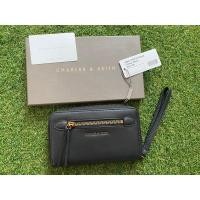 ราคา กระเป๋าสตางค์สีดำ Charles & Keith ของแท้ มือ1 (xs) (25254026668)