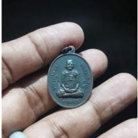 ราคา เหรียญหลวงปู่หงษ์ รุ่นแรก (23166823527)