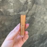 ราคา Charlotte Tilbury Matte Revolution Lipstick ขนาดปกติ 3.5g สี Bond Girl (No box) (1799872114)