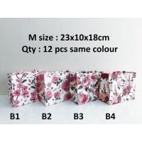 ราคา ถุงกระดาษซีรีส์ดอกไม้ Blink สีเงิน ! ! B กระเป๋า Goodies (23743309058)