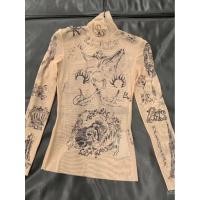 ราคา ท็อปสไตล์มิลเลนเนียล Y2K สไตล์อเมริกันเรโทร ท็อปสั้นสาวฮอตเซ็กซี่ โปร่งใส ลายตาข่ายแน่น แขนยาวพิมพ์ลาย เสื้อผู้หญิงฤดูร้อน เสื้อฐานสัก (24591297506)