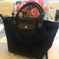 ราคา longchamp planetes size S หูสั้นสีดำ (1187519228)
