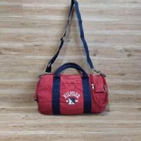 ราคา TOMMY HILFIGER DUFFLE BAGขนาด : 13 x 8 นิ้ว (27105347056)