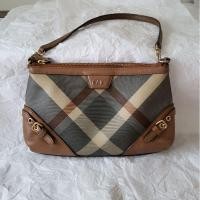 ราคา กระเป๋ามือสอง DAKS LONDON แบรนด์แท้ ✔️ (22659769581)