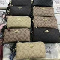 ราคา coach 2zip (คล้องมือ+สะพาย )แบบสะพายข้าง กระเป๋าคล้องมือ+สะพาย แบบ 2 ซิป (2746875276)