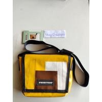 ราคา Freitag Lassie มือหนึ่งของแท้ (22145517058)