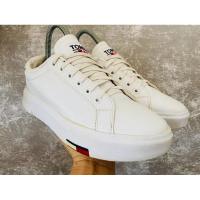 ราคา Tommy รองเท้ามือ2 แบรนด์แท้ size 37 (28204200378)