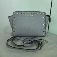 ราคา กระเป๋าสะพาย Michael Kors ของแท้ (มือสอง) (16892952411)