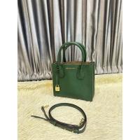 ราคา >>MICHAEL KORS 8”<< MK เขียว สวย!! • กระเป๋ามือสอง • (26213314578)