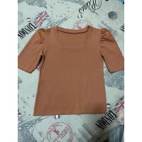 ราคา เสื้อยืดคอเหลี่ยมสีส้มอิฐ (28172901947)