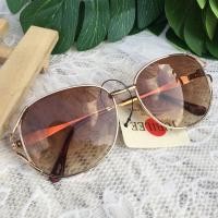 ราคา [ส่งจากไทย] แว่นตากันแดด-โอเวอร์ไซส์วินเทจ (Vintage) (26414458128)