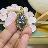 ราคา หลวงพ่อพระพุทธโสธร เนื้อตะกั่วชินรมดำ พิมพ์โบราณ เลี่ยมกรอบทองไมครอน ขนาด 3 เซนติเมตร (25569860921)