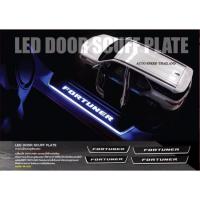 ราคา FITT กันรอยขอบประตู แบบมีไฟ LED Fortuner 2015 หรือ ชายบันไดข้างประตู #574 (726170553)