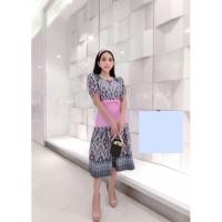 ราคา เดรสผ้าไทยพิมพ์ลายทรงระบายชายหางปลา#เดรสยาว#เดรสผ้าไทย#เดรสทำงาน#ชุดทำบุญ (21110106010)