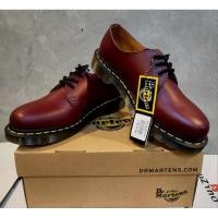 ราคา Dr.martens cherry red 1461 (26317262071)