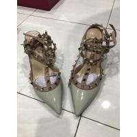 ราคา รองเท ้ าส ้ นเตี ้ ย Valentino Garavani (24280825018)