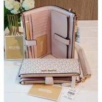 ราคา MK Michael Kors Jet Set Travel Large Double Zip Wristlet ใบยาว รุ่น 35F8GTVWOB (27713536629)