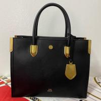 ราคา กระเป๋าถือ Lyn สีดำมือสอง (7244790349)