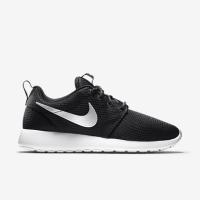 ราคา Nike Roshe One Women's Shoe / Size : 6.5 / Color: Metallic Platinum (7611045)