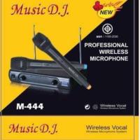 ราคา ไมค์MusicD.J.M-444 ไมค์ลอยคู่ดูดเสียงดีมาก ระยะประมาณ30เมตร ทนทานใช้ดี ครื่น VHF (5058542444)