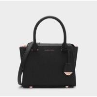 ราคา STRUTURED TRAPEZE BAG กระเป๋า Charles & Keith แท้outlet (6419550834)
