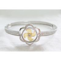 ราคา กำไลกังหันดอกเหมยสีเงิน นำโชคเสริมดวงค่ะ (2223802434)