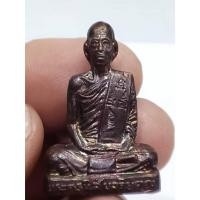 ราคา รูปเหมือนปั้ม รุ่นสร้างมณฑป ปี2531 เนื้อทองแดง หลวงพ่อโอด วัดจันเสน (29570792632)