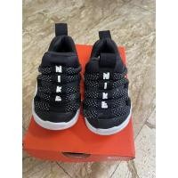 ราคา รองเท้าเด็ก nike สีดำ ของแท้มือสอง สภาพดี size 7.5UK (12157838022)
