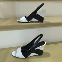 ราคา รองเท้าส้นเตารีด ยี่ห้อ Charles & Keith ไซส์ 36 มือ ✌️ (1555995552)