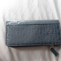 ราคา กระเป๋าตังค์Calvin Klein ใส่มือถือได้.ใช้2-3ครั้ง..ราคา1000- (10725109792)