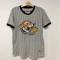 ราคา Hybrid Outfitters - เสื้อยืด Vintage Tiger Stripe T-Shirt (6438308282)