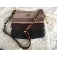 ราคา กระเป๋าสะพาย Fossil แท้ (2117574469)