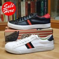 ราคา รองเท้าผ้าใบชายผูกเชือก sneaker ทรงแบรนด์ GUCC! สี ขาว สีดำ แถบเขียวแดง 41-43 (6642874404)