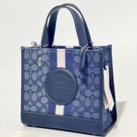 ราคา กระเป๋าสะพายข้างทรงโทส COACH DEMPSEY TOTE 22 IN SIGNATURE JACQUARD WITH STRIPE C8417 (25923281587)