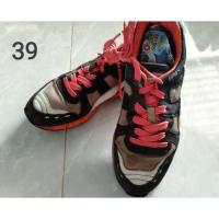 ราคา รองเท้ามือสองสภาพดี (2640313735)