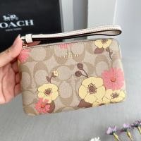 ราคา คล้องมือCoach ลายซีขาวครีมลายดอกสีเหลือง ชมพู ไซส์ S1zip น่ารักมากค่ะรุ่นนี้ (23167862359)